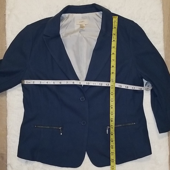 Ann Taylor Loft Blazer - Picture 3 of 8